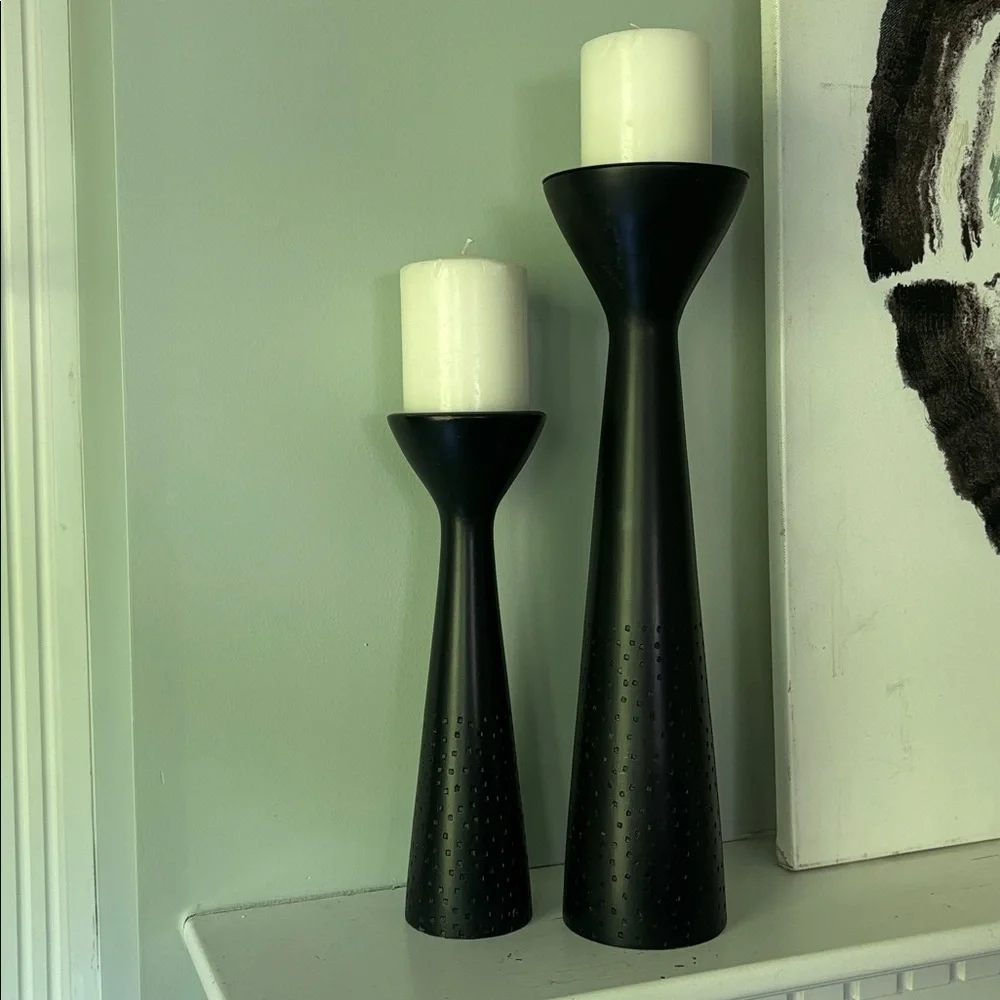 2 Crate & Barrel Wood Candle stick Holders Pillar Tall 12” 17” with candles